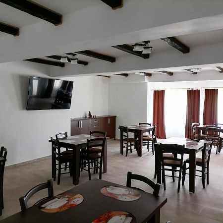 דירות Haţeg Casa Mirandre מראה חיצוני תמונה