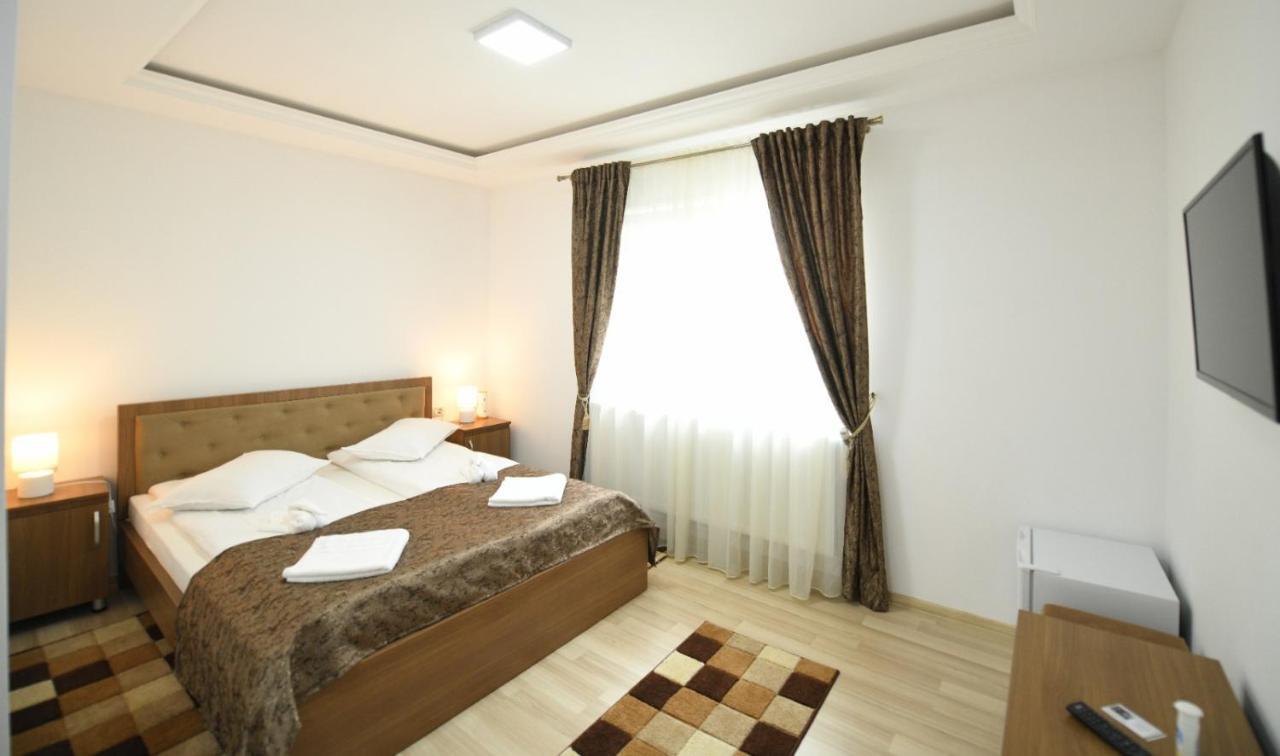 דירות Haţeg Casa Mirandre מראה חיצוני תמונה