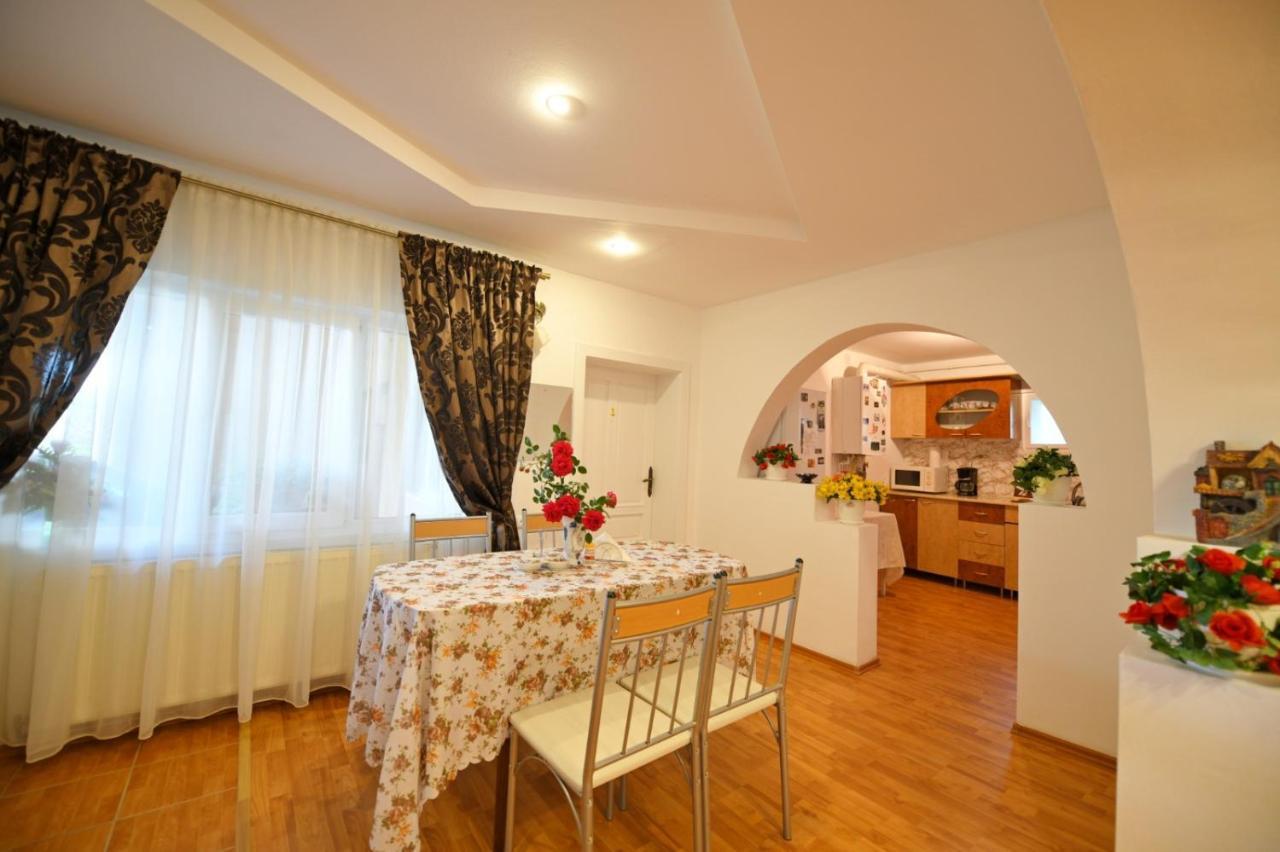 דירות Haţeg Casa Mirandre מראה חיצוני תמונה