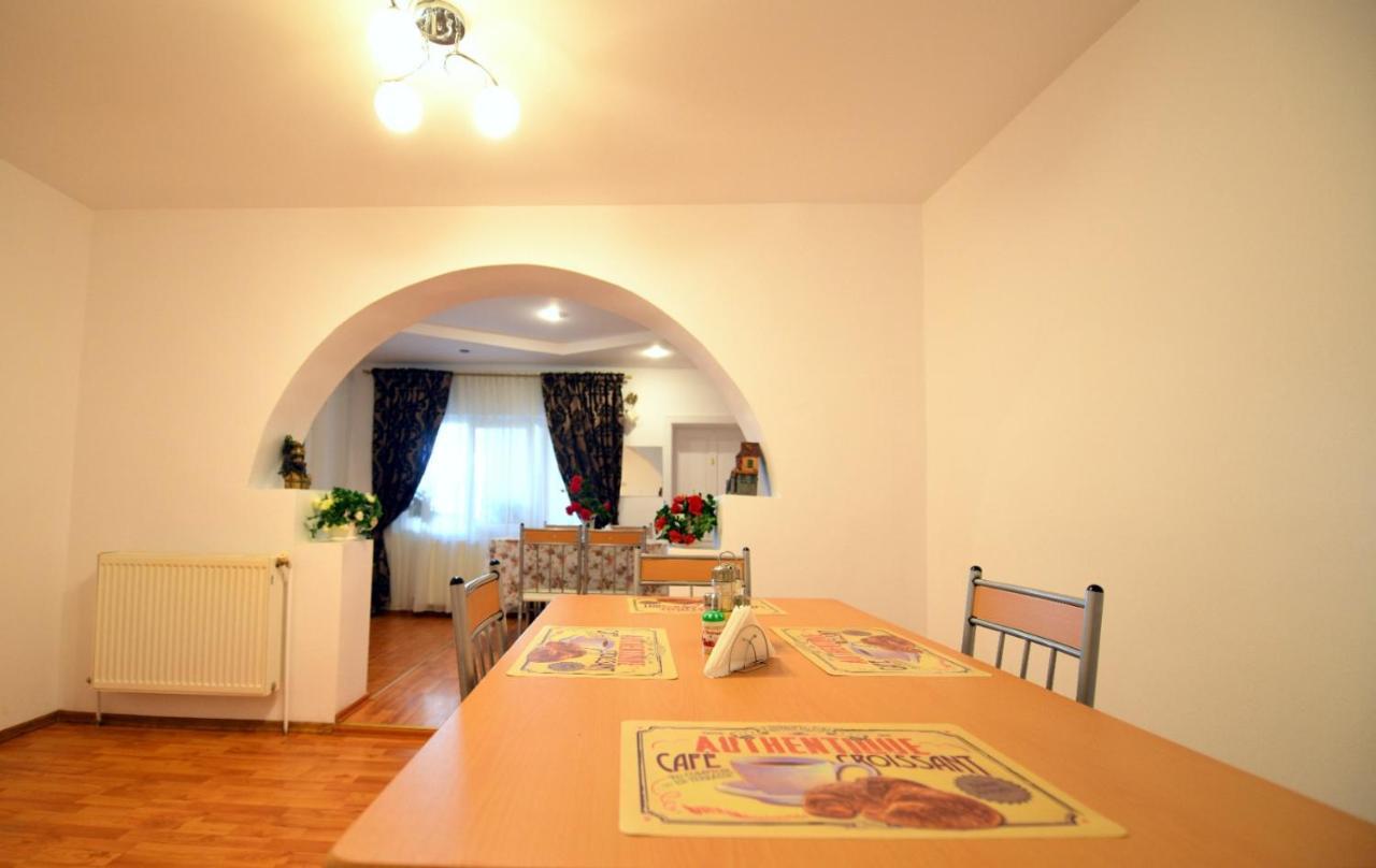 דירות Haţeg Casa Mirandre מראה חיצוני תמונה